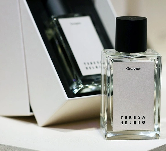 Teresa Helbig — Teresa Helbig Georgette