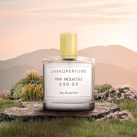 Zarkoperfume — Zarkoperfume PINK MOLeCULE 090.09