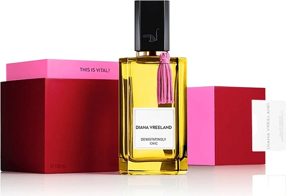 Diana Vreeland — Diana Vreeland Devastatingly Chic
