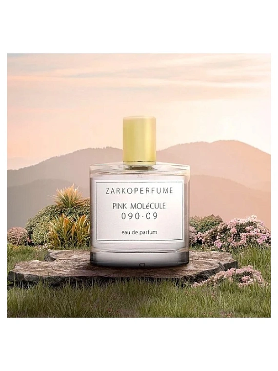 Zarkoperfume — Zarkoperfume PINK MOLeCULE 090.09