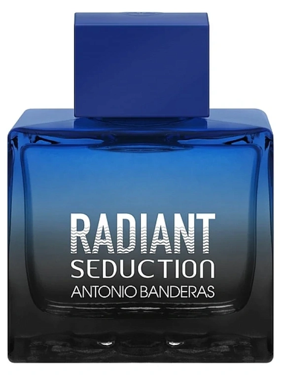 Antonio Banderas — Antonio Banderas Radiant Seduction in Black