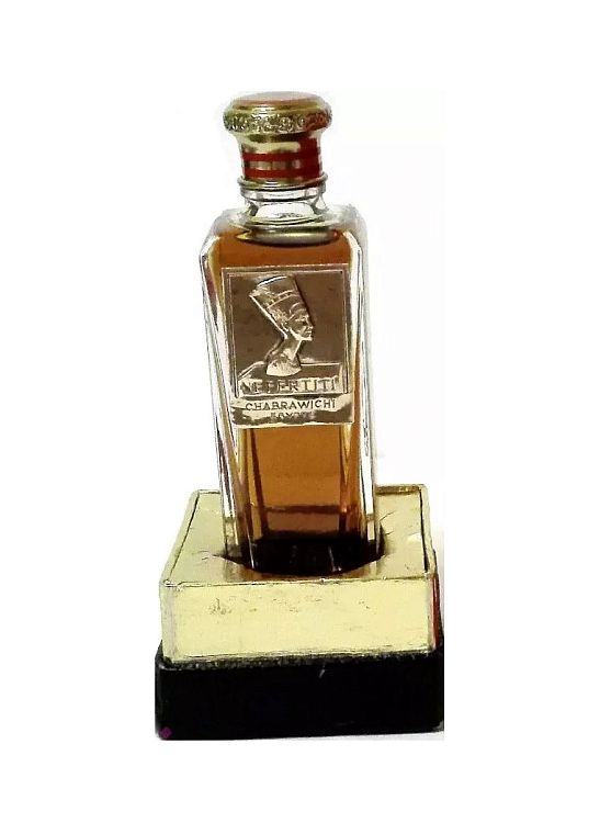 Chabrawichi — Chabrawichi Nefertiti